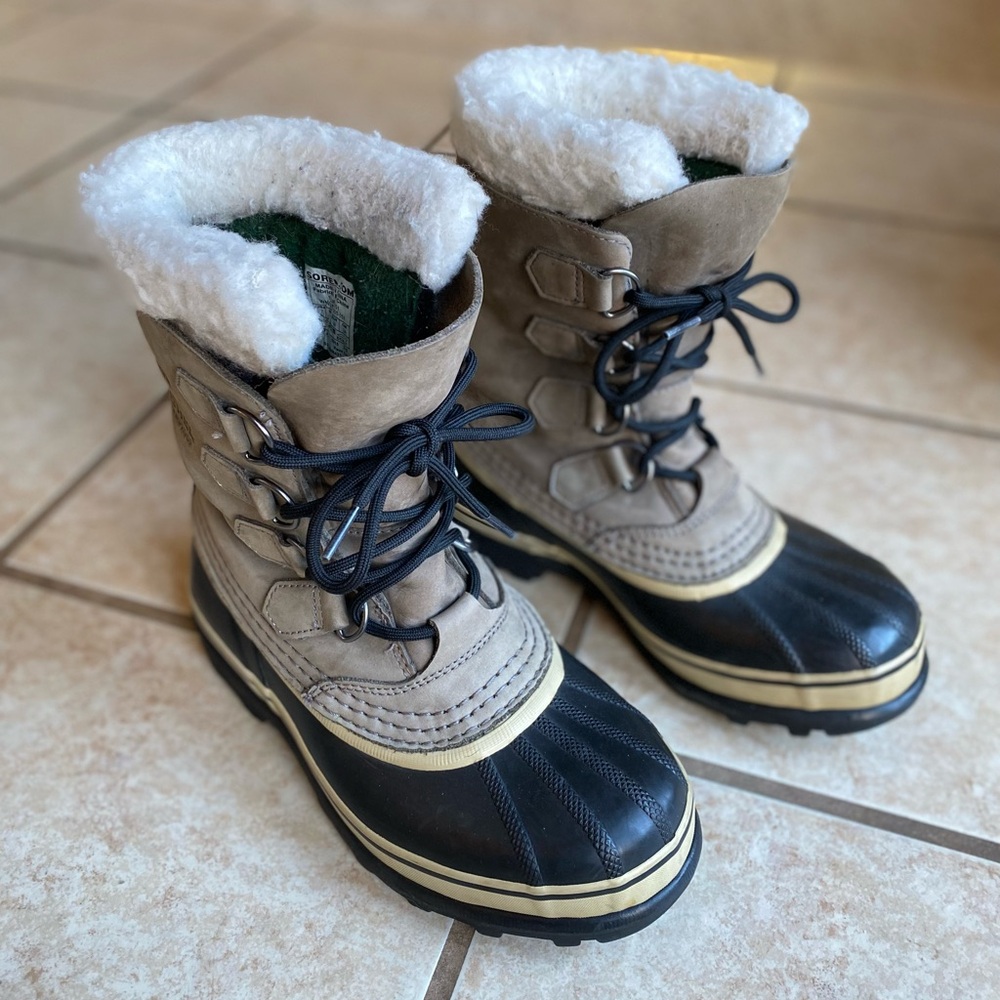 Sorel Caribou waterproof shearling lined snow boots size 7